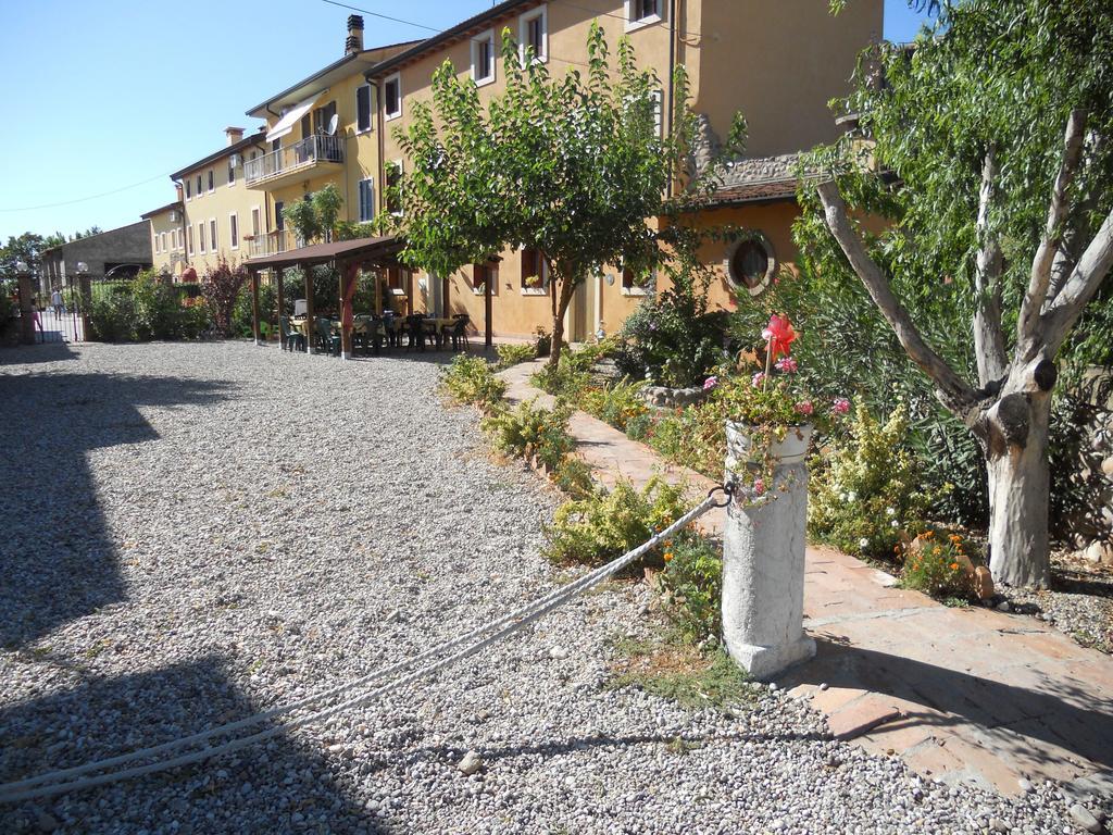Villa Agriturismo Le Mura Del Gherlo Valeggio sul Mincio Exterior foto