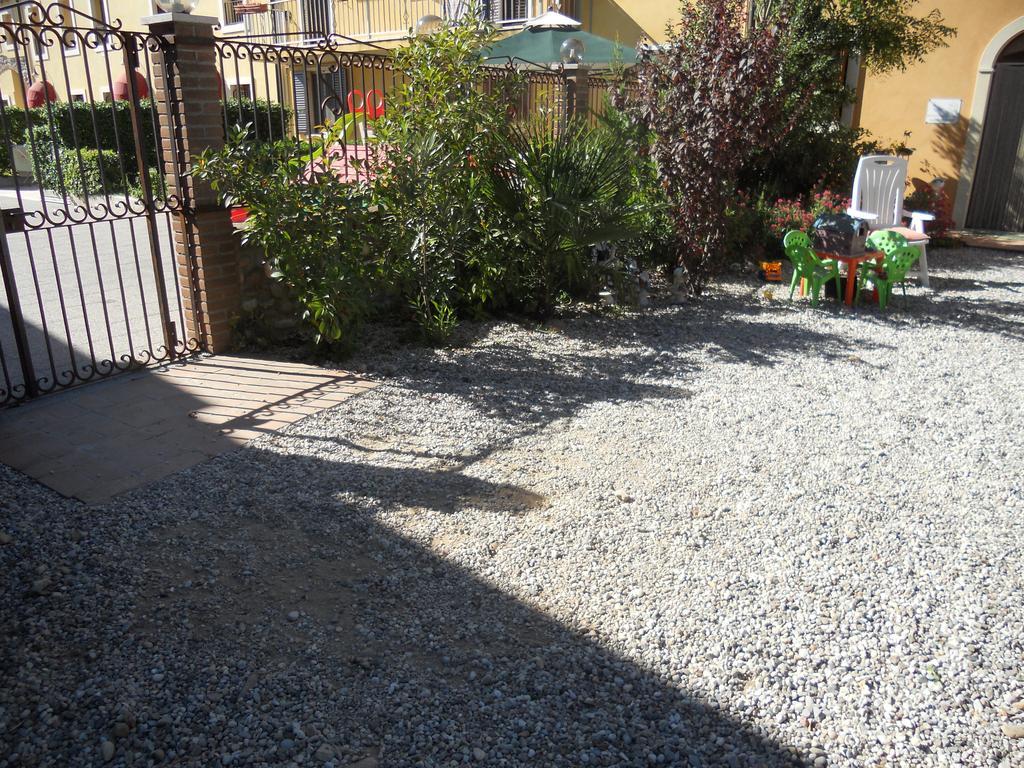 Villa Agriturismo Le Mura Del Gherlo Valeggio sul Mincio Exterior foto